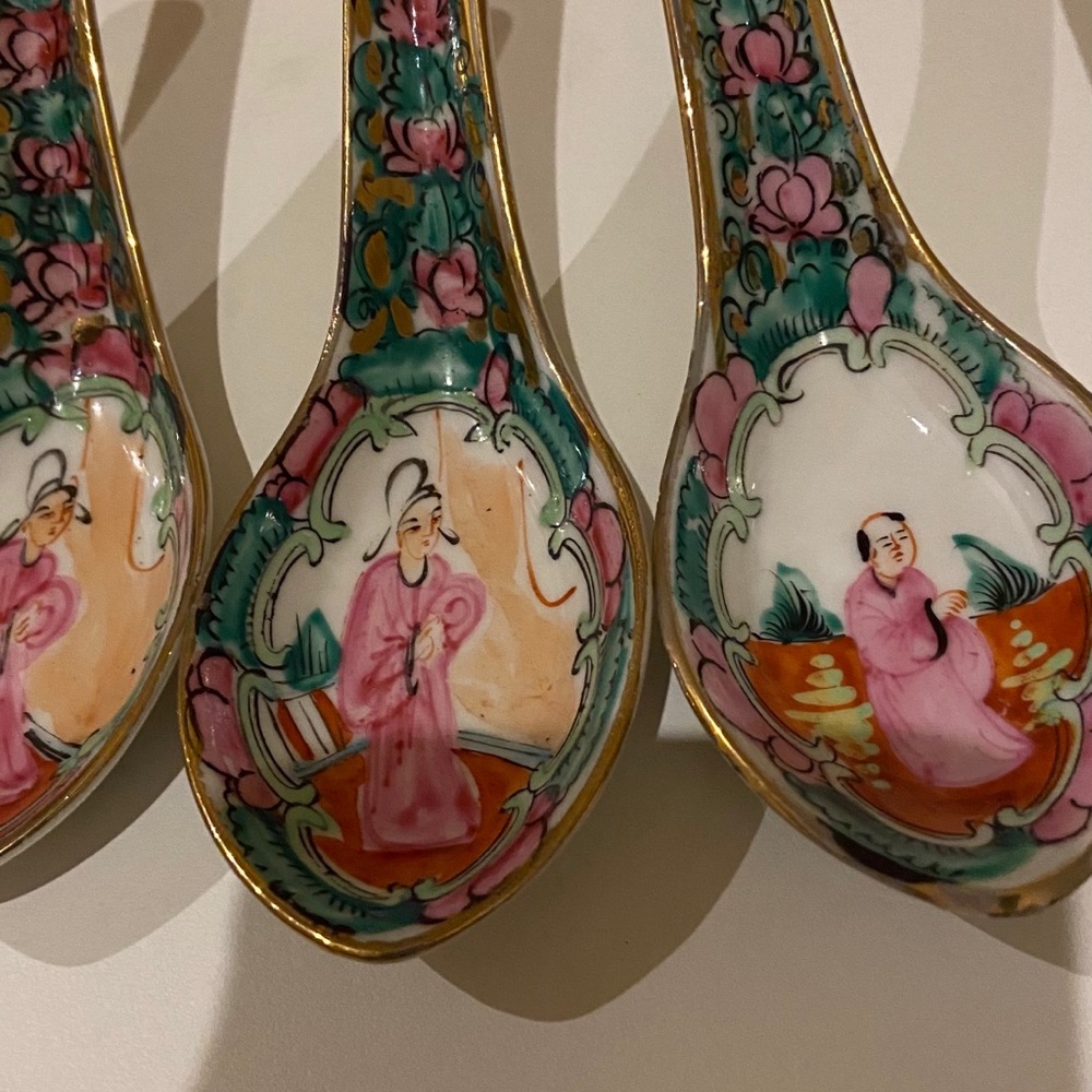 Soup spoons